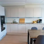 Stylish 2-bedroom Family Apt. With Sauna And Parking * Хельсинки