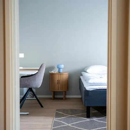 Stylish 2-bedroom Family Apt. With Sauna And Parking *