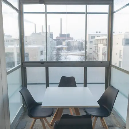 Apartamento Stylish 2-bedroom Family Apt. With Sauna And Parking