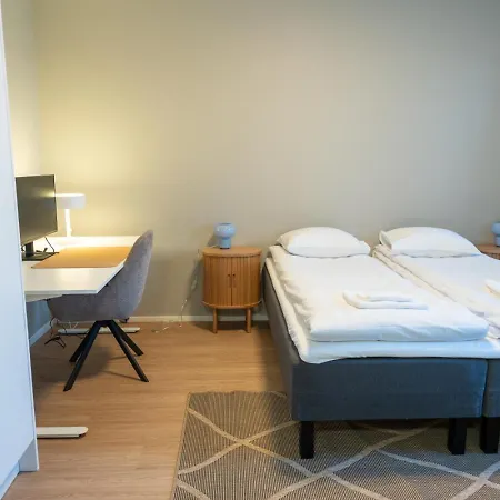 Stylish 2-bedroom Family Apt. With Sauna And Parking * Helsínquia
