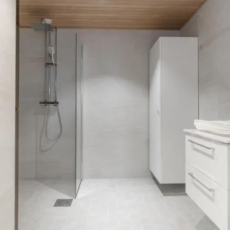 Apartamento Stylish 2-bedroom Family Apt. With Sauna And Parking *